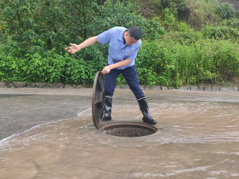钉在基层一线的&ldquo;钉子&rdquo;｜记重庆水务优秀共产党员伍涛