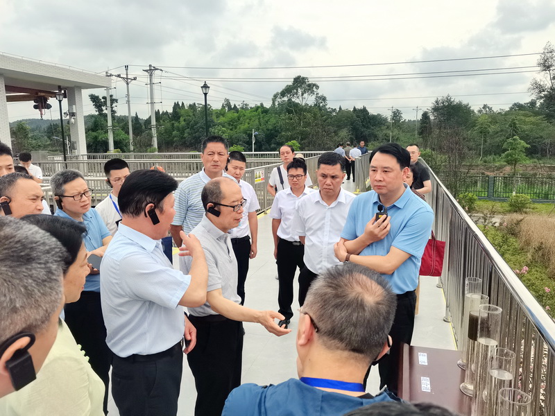 川渝政协委员关心指导重庆水务集团污水治理工作