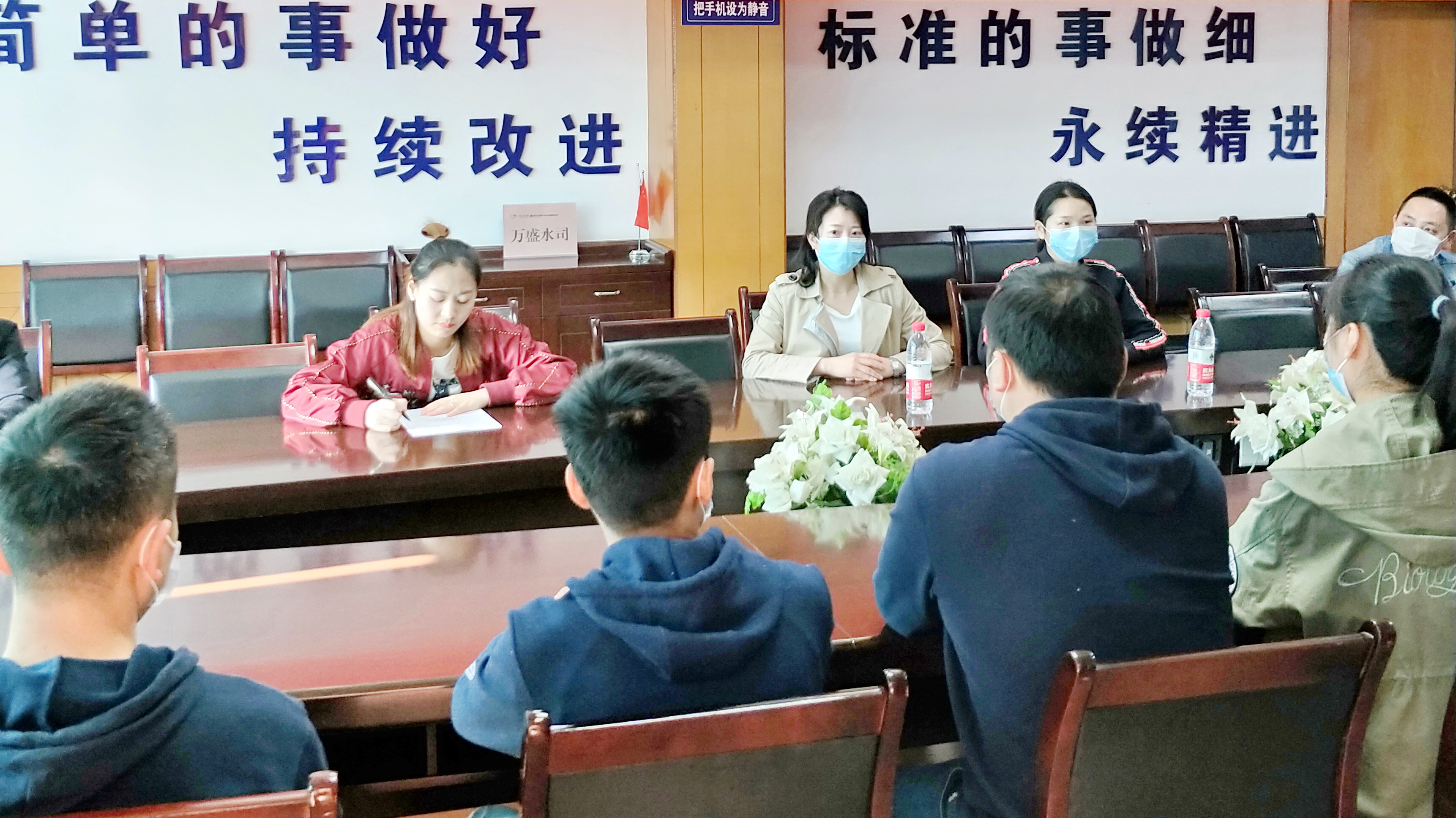 倾听英雄心声        学习&ldquo;战疫&rdquo;精神