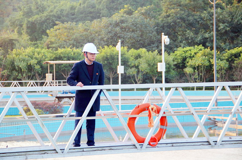 三峡水务公司职工陈贵生获得全国产业工会荣誉